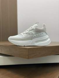 Picture of Alexander McQueen Shoes _SKUAlexanderMcQueensz35-44hnw0301241